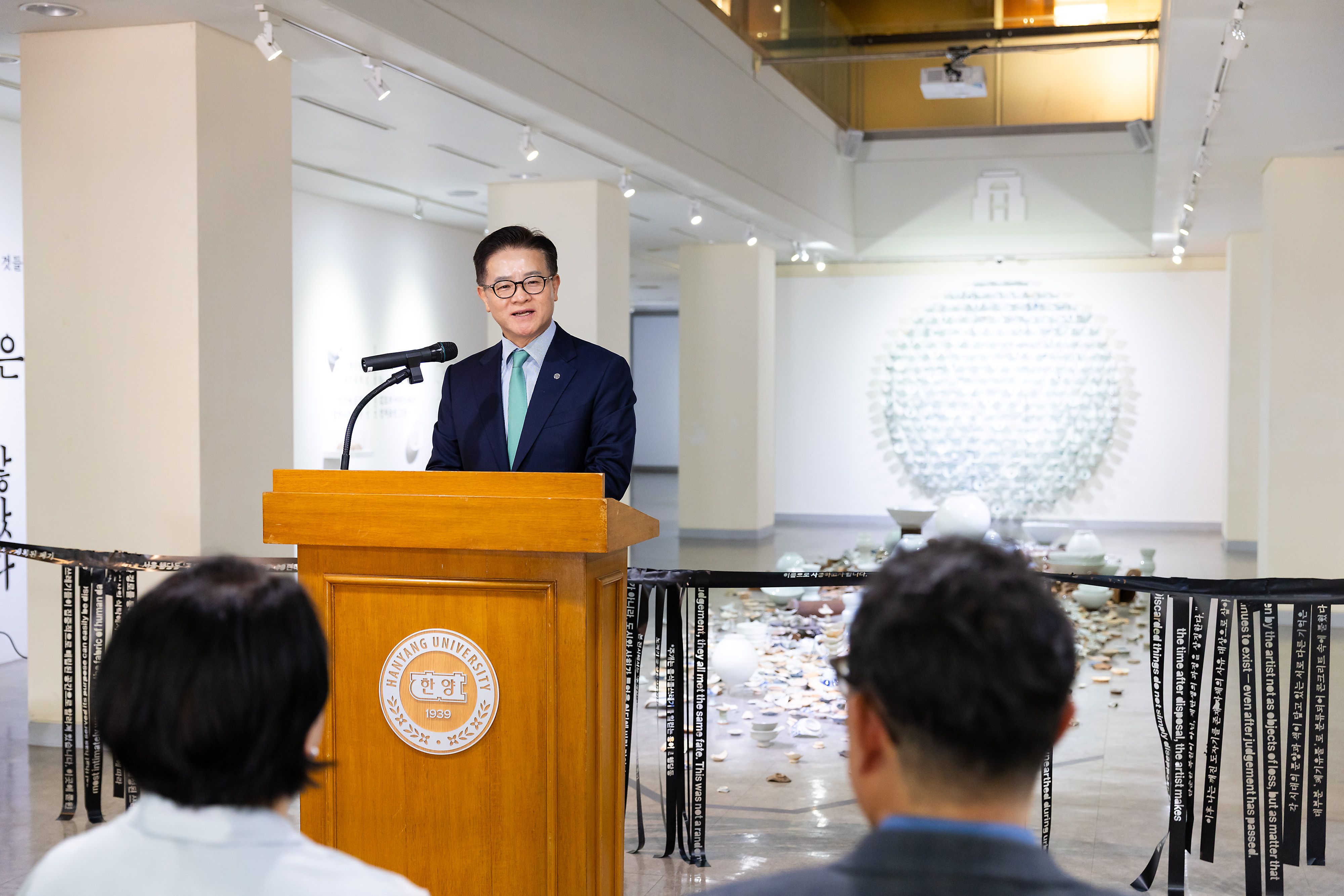 20260506-2_박물관미술관주관 특별전 ‘묻힌 그릇들은 아직 끝나지 않았다‘ 개막식_0018