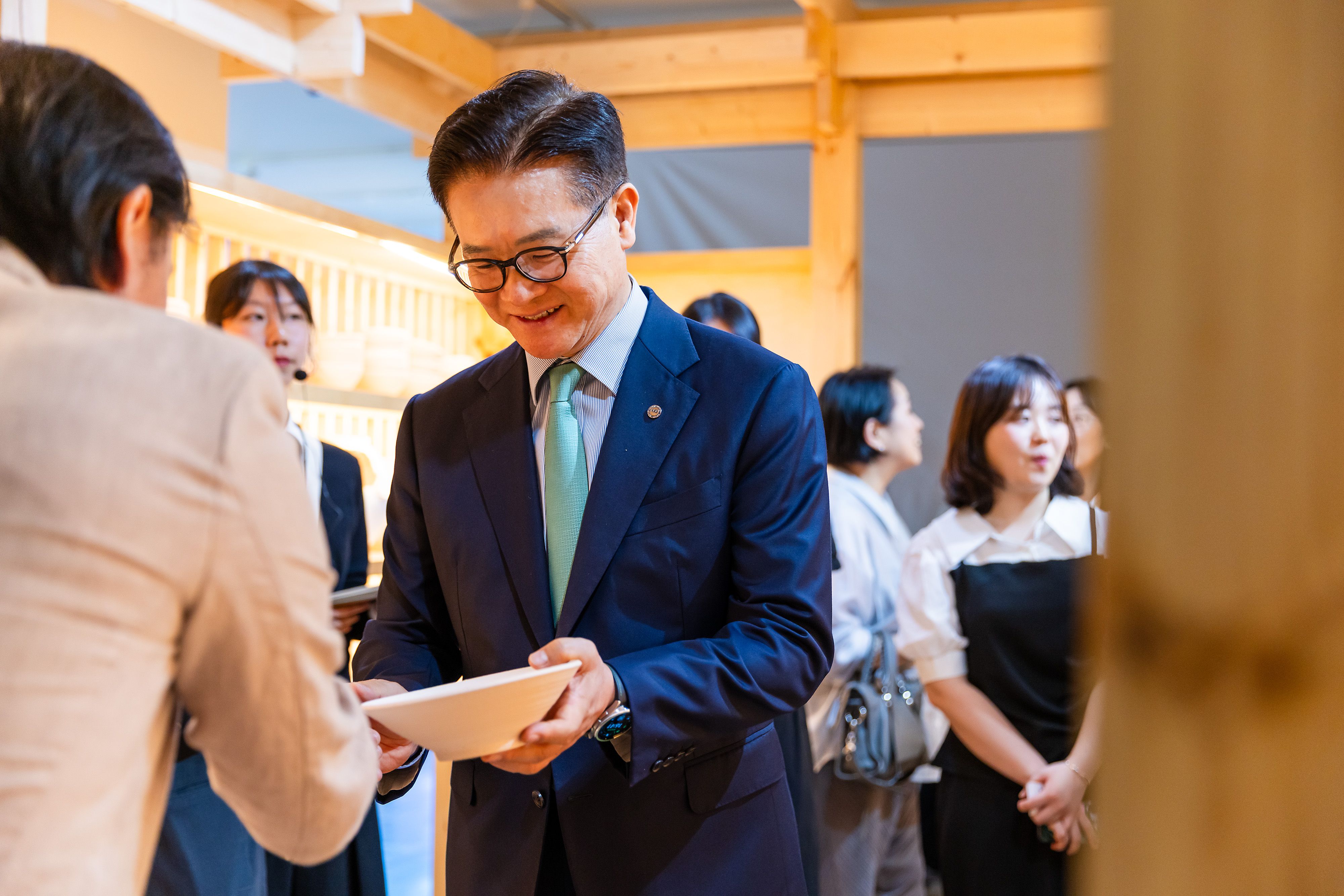 20260506-2_박물관미술관주관 특별전 ‘묻힌 그릇들은 아직 끝나지 않았다‘ 개막식_0077