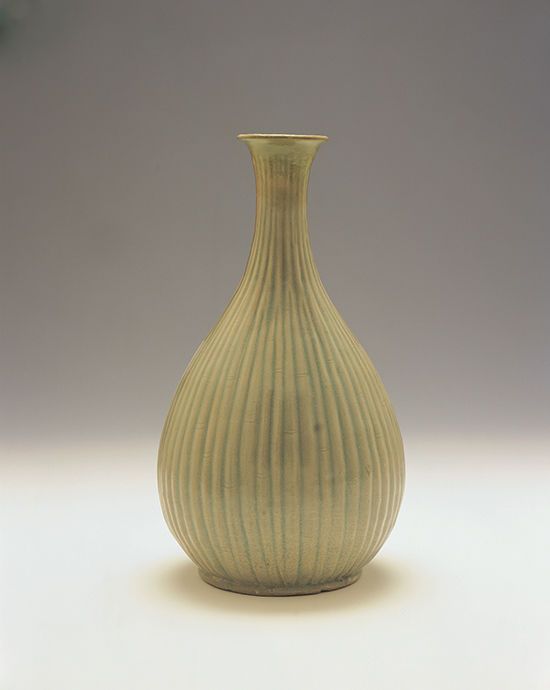 1.청자양각죽절무늬병